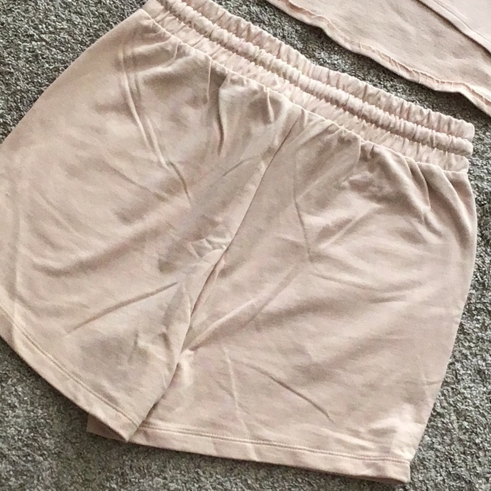 ZENANA SHORTS LOUNGE SET - MEDIUM NWOT - Picture 6 of 7